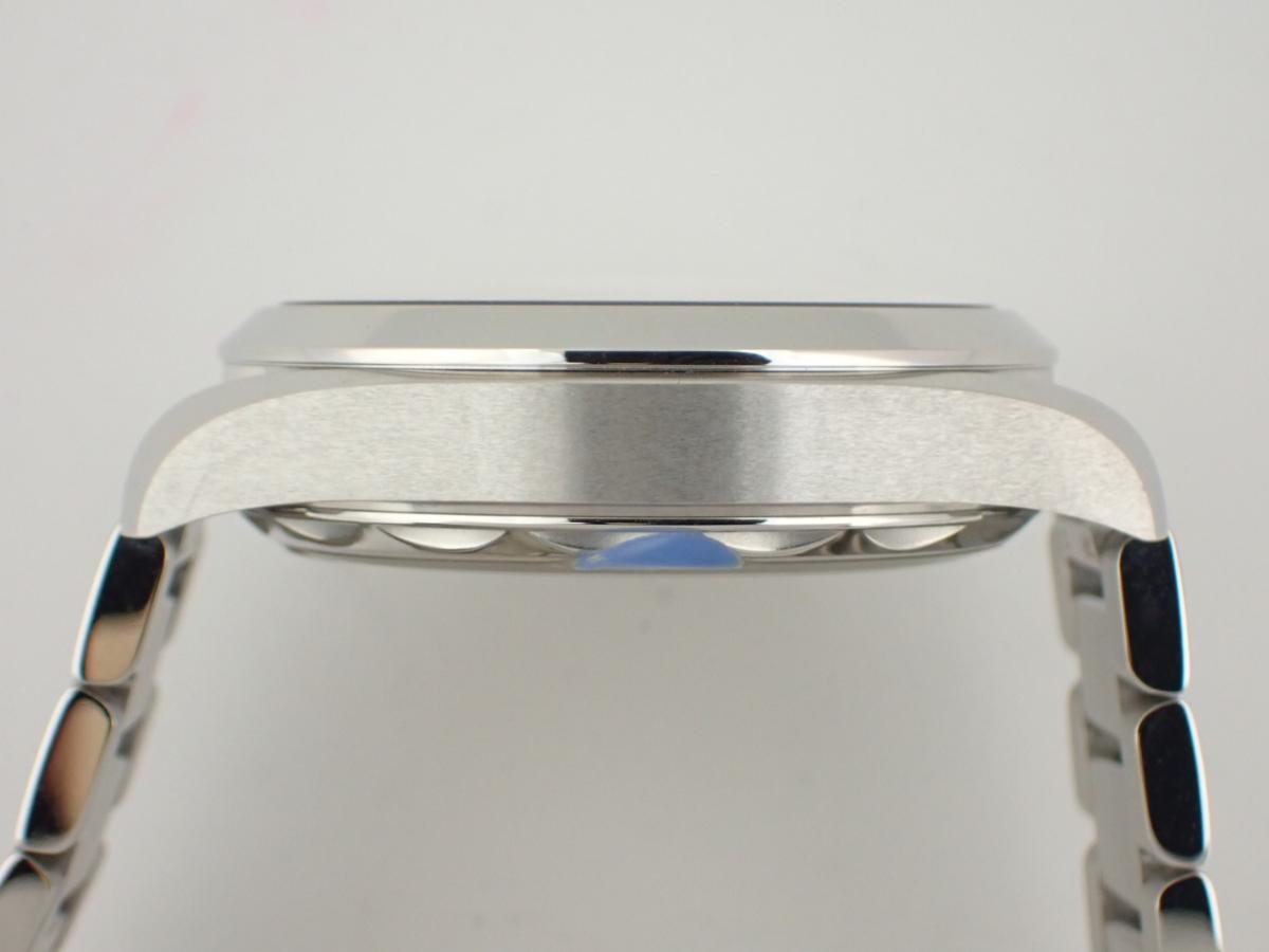 オメガ シーマスターアクアテラ 220.10.41.21.03.002 横