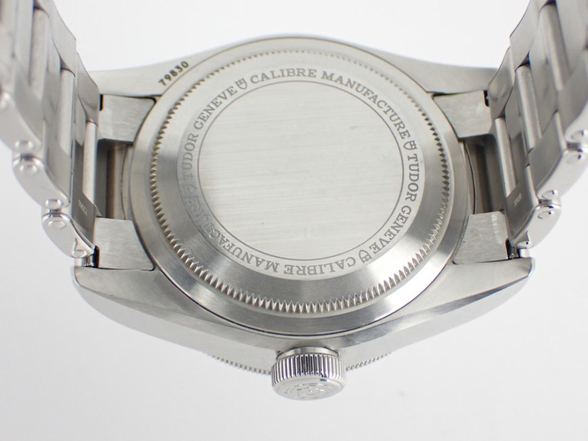 チューダー ブラックベイ 79830RB 裏ぶた