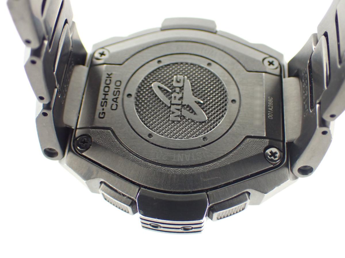 カシオ G-SHOCK MRG-8100B-1AJF 裏ぶた