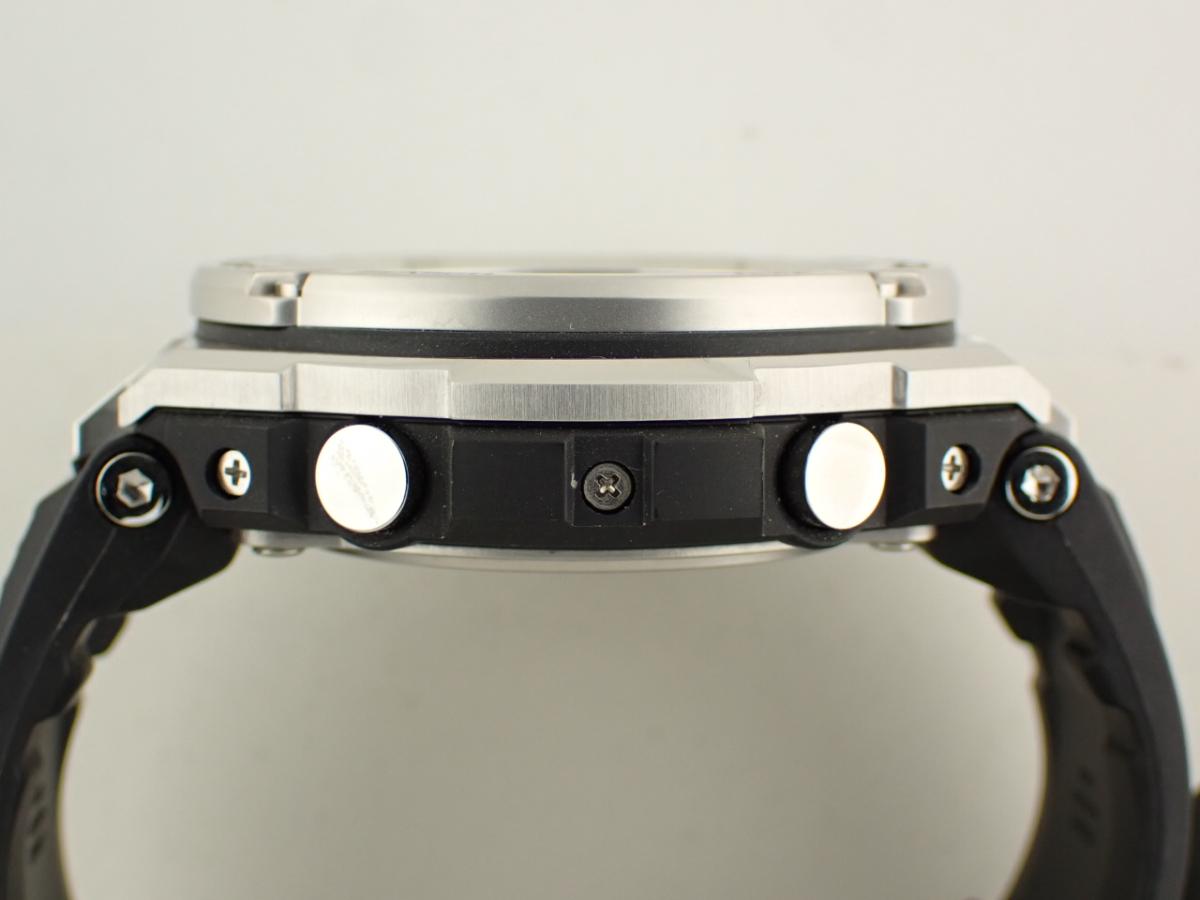 カシオ G-SHOCK GST-W110-1AJF リューズ横
