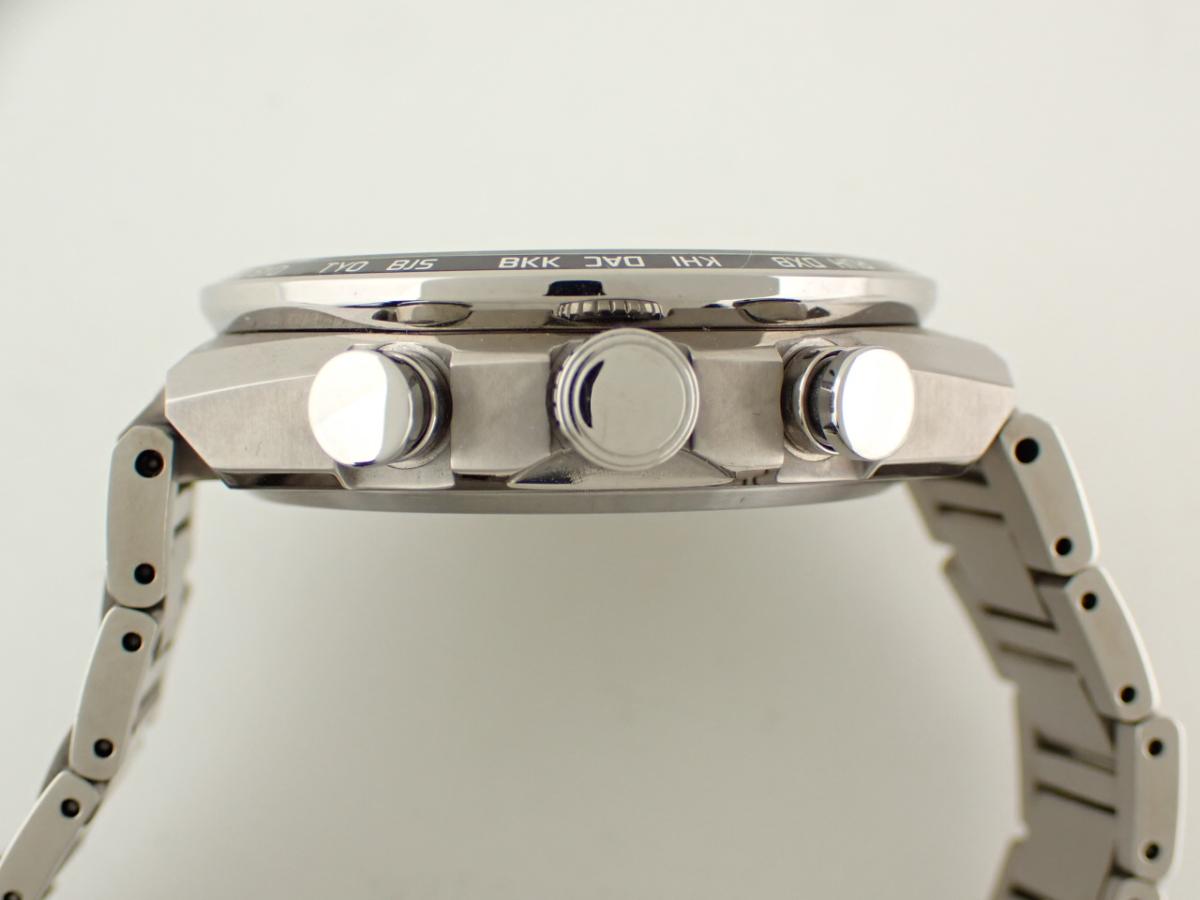 シチズン アテッサ CB5966-69E リューズ横