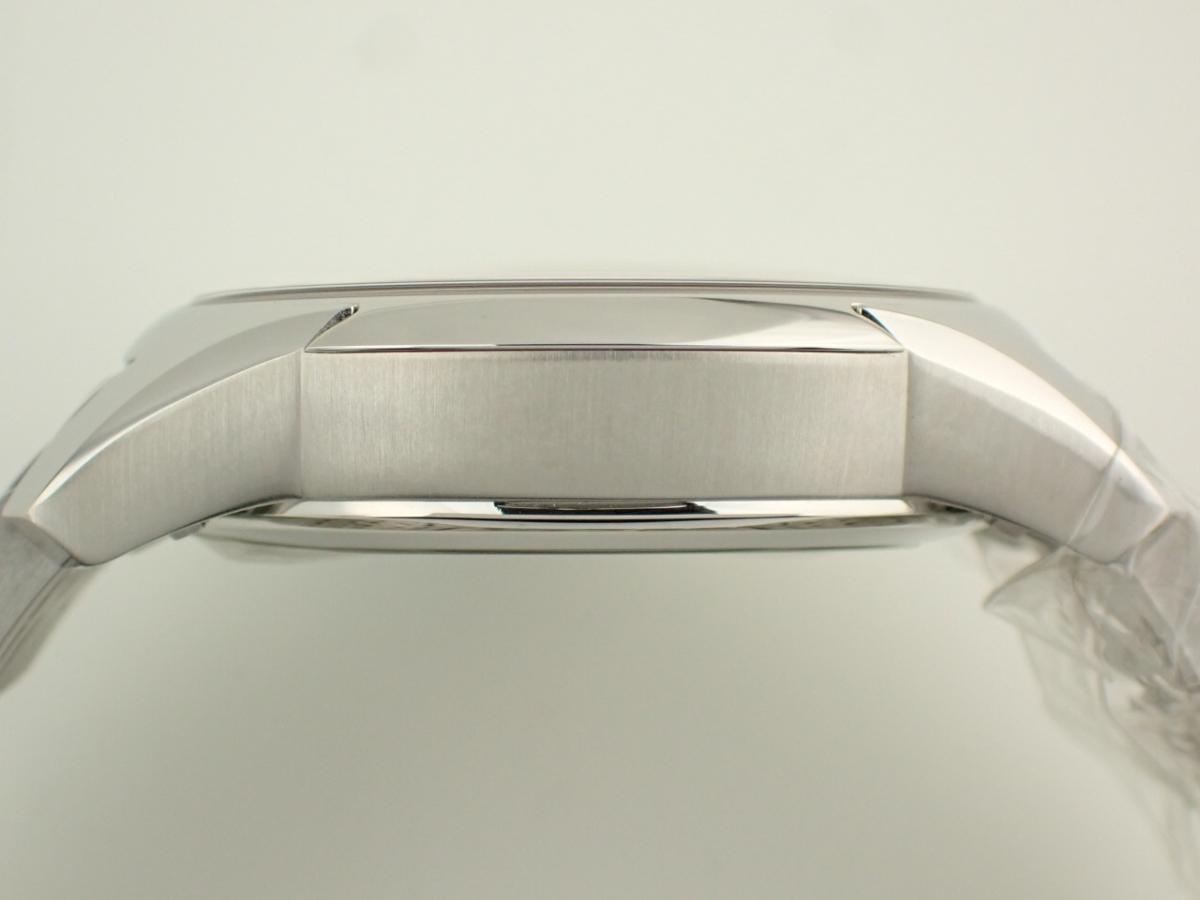 オメガ デ・ビル 433.10.41.21.10.001 横