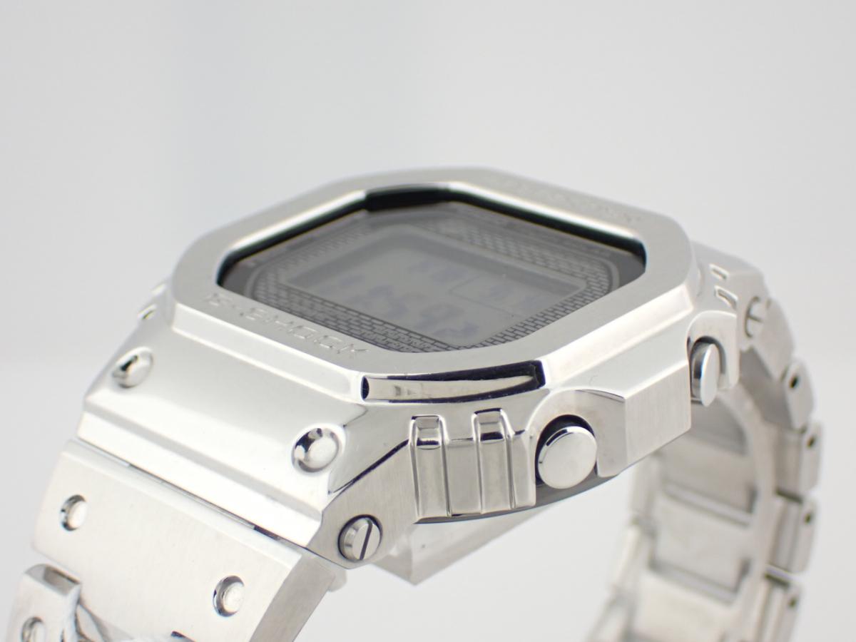 カシオ G-SHOCK GMW-B5000D-1JF ベゼル