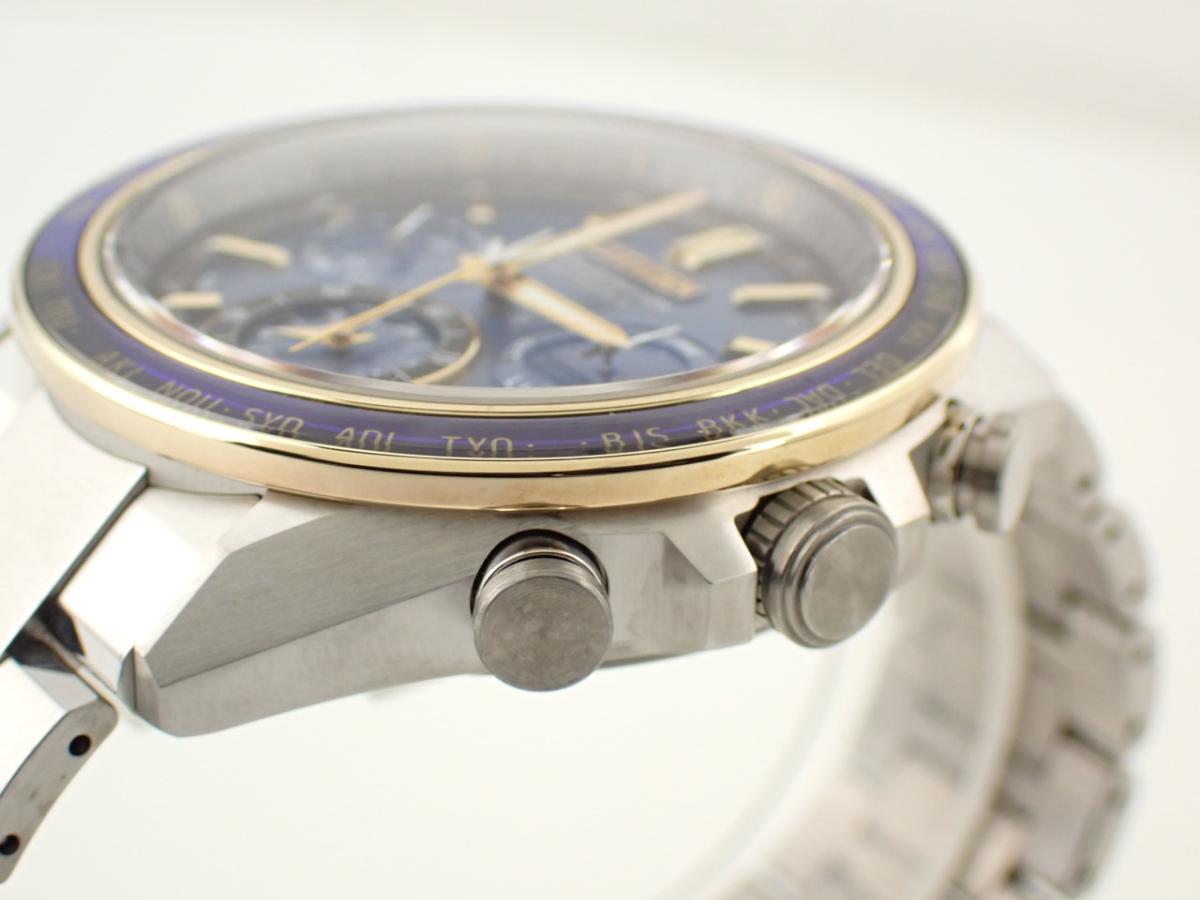 シチズン アテッサ CC4054-68L ベゼル