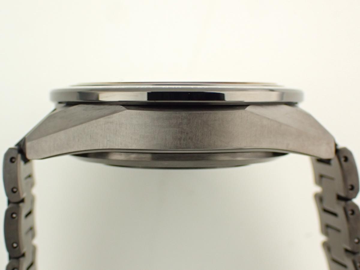 シチズン アテッサ CC4057-60E 横