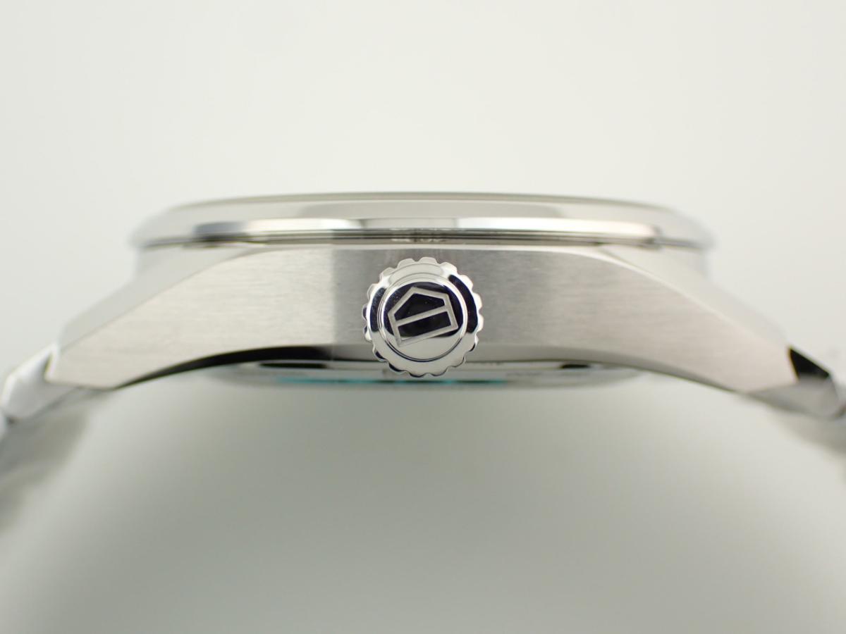 タグホイヤー カレラ WBX2111.BD0002 リューズ横