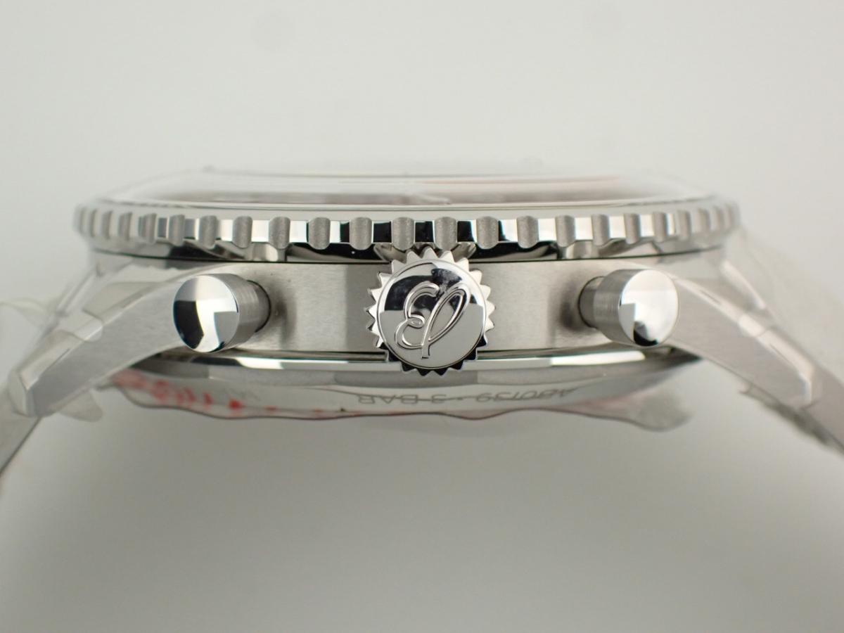 ブライトリング ナビタイマー AB0139241C1A1 リューズ横