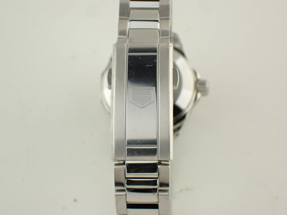 タグホイヤー アクアレーサー WBP2410-BA0622 ブレスバックル・ベルト