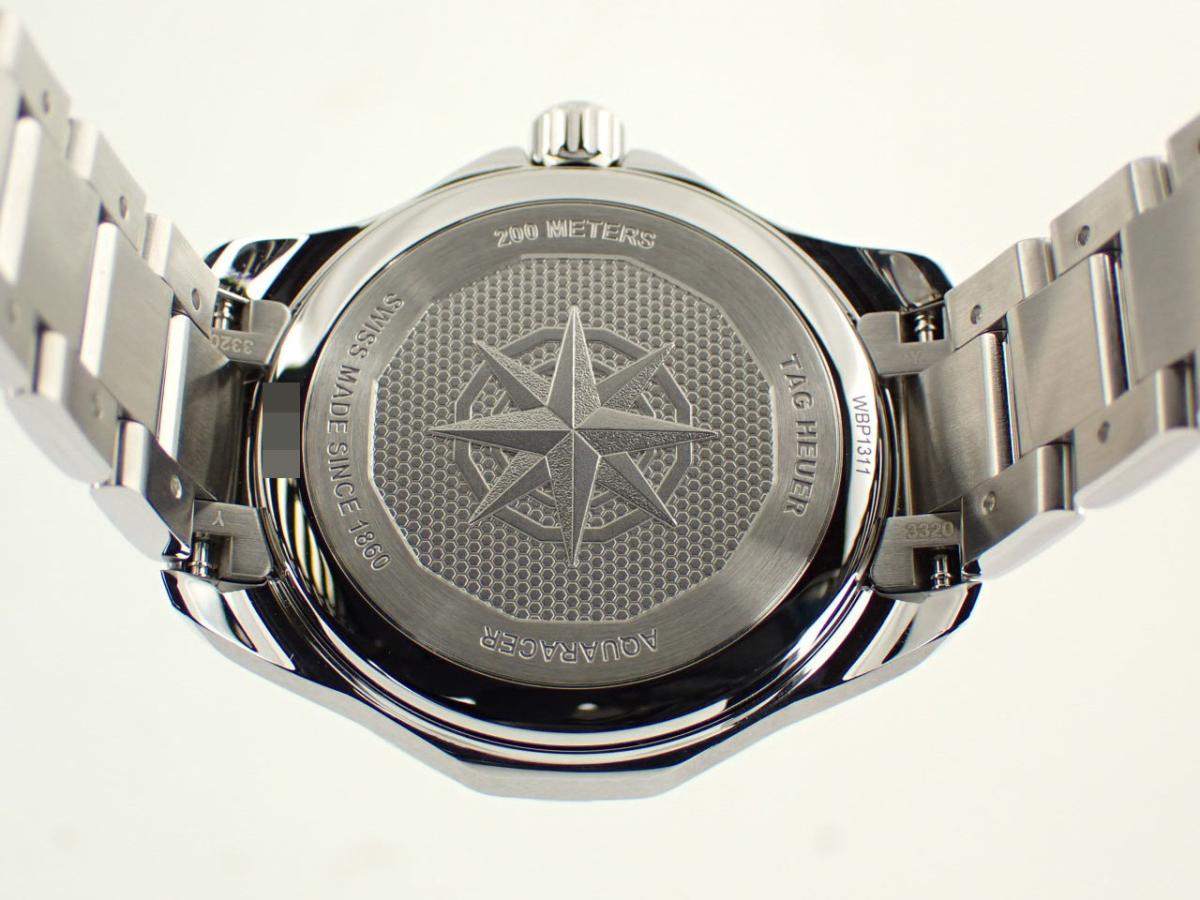 タグホイヤー アクアレーサー WBP1311.BA0005 裏ぶた