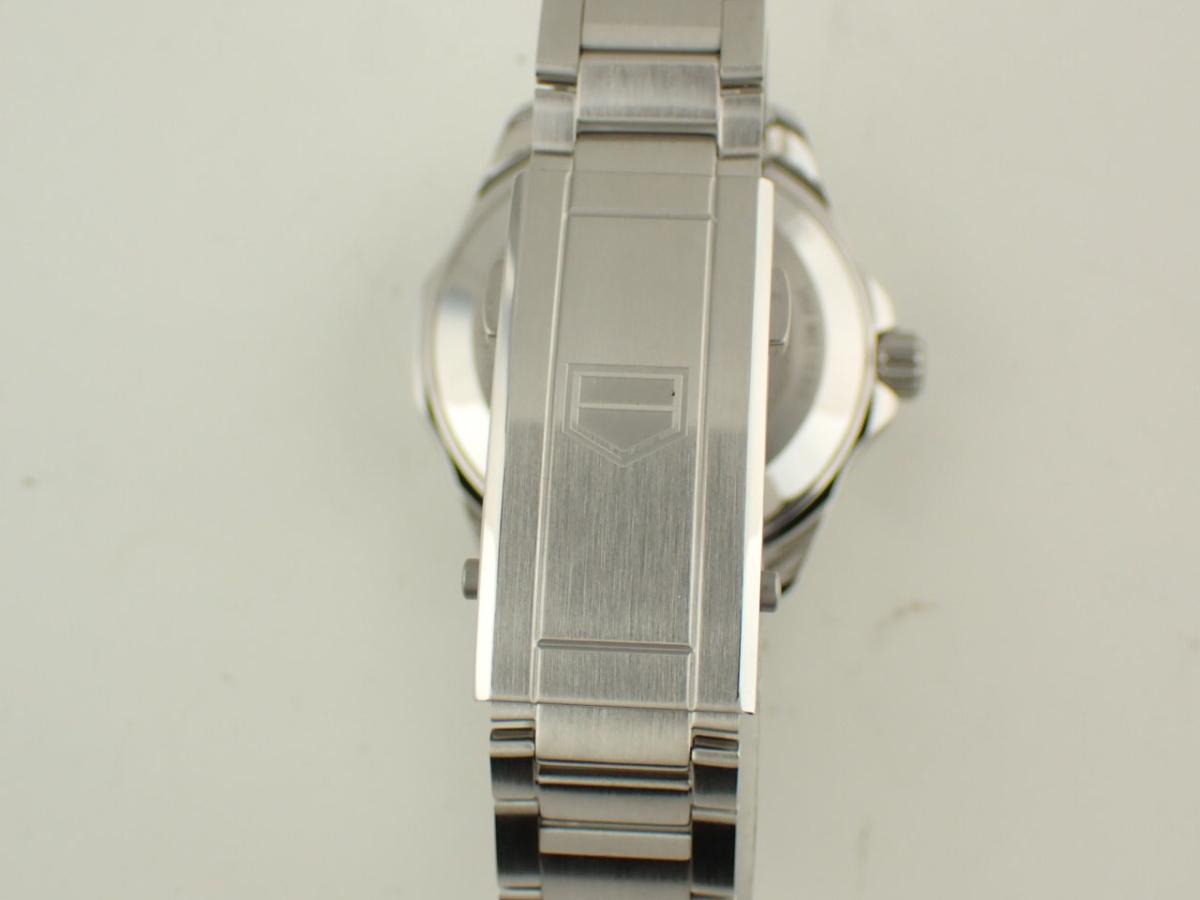 タグホイヤー アクアレーサー WBP201C-BA0632 ブレスバックル・ベルト