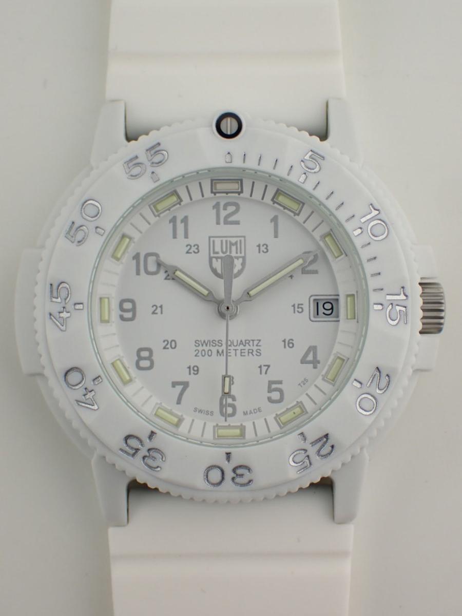 ルミノックス リミテッド 3007Whiteout 文字盤