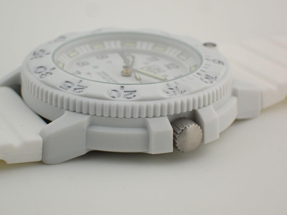 ルミノックス リミテッド 3007Whiteout ベゼル