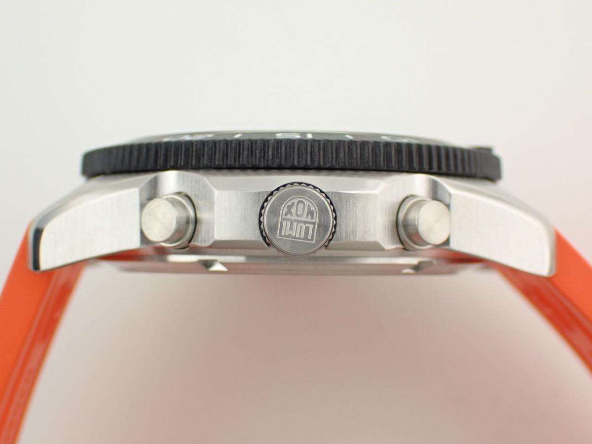 ルミノックス シー 3149 リューズ横