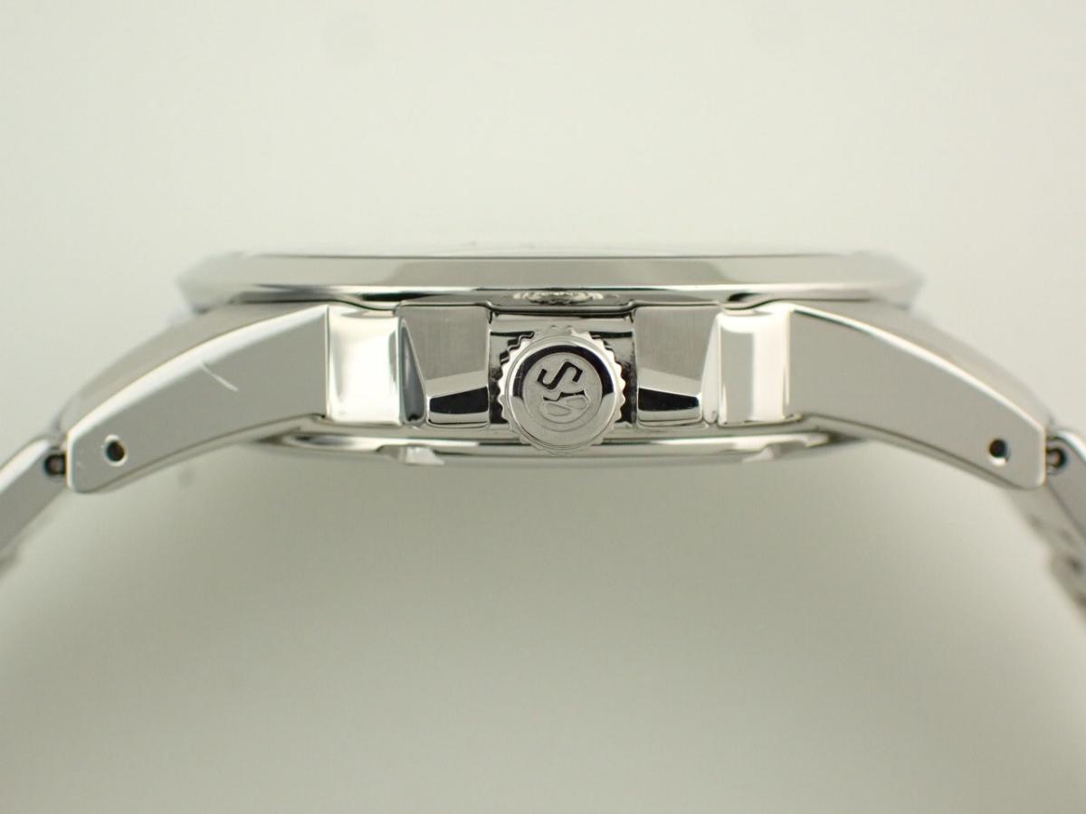 グランドセイコー 9Fクォーツ SBGX047 リューズ横