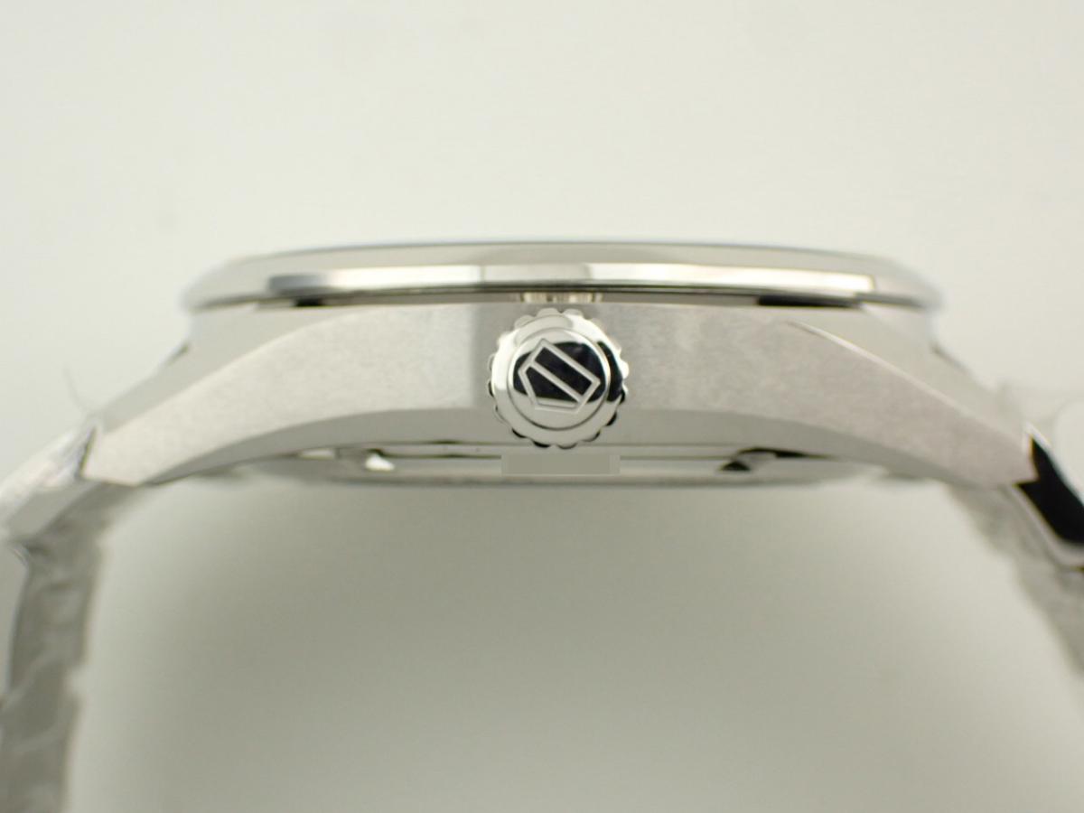 タグホイヤー カレラ WDA2113.BA0043 リューズ横