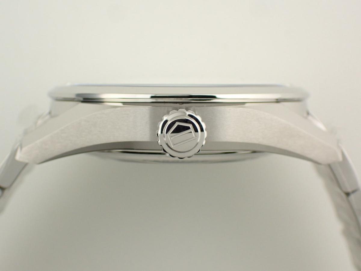 タグホイヤー カレラ WBN2111-BA0639 リューズ横