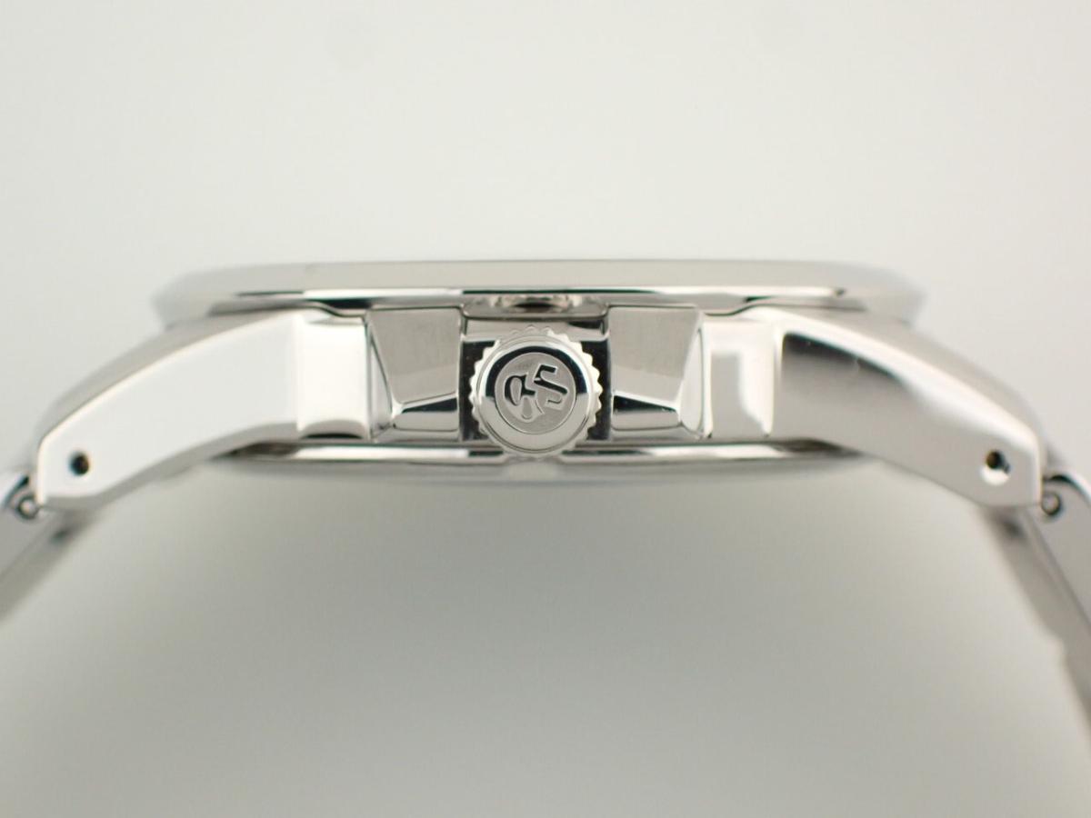 グランドセイコー 9Fクォーツ SBGX057 リューズ横