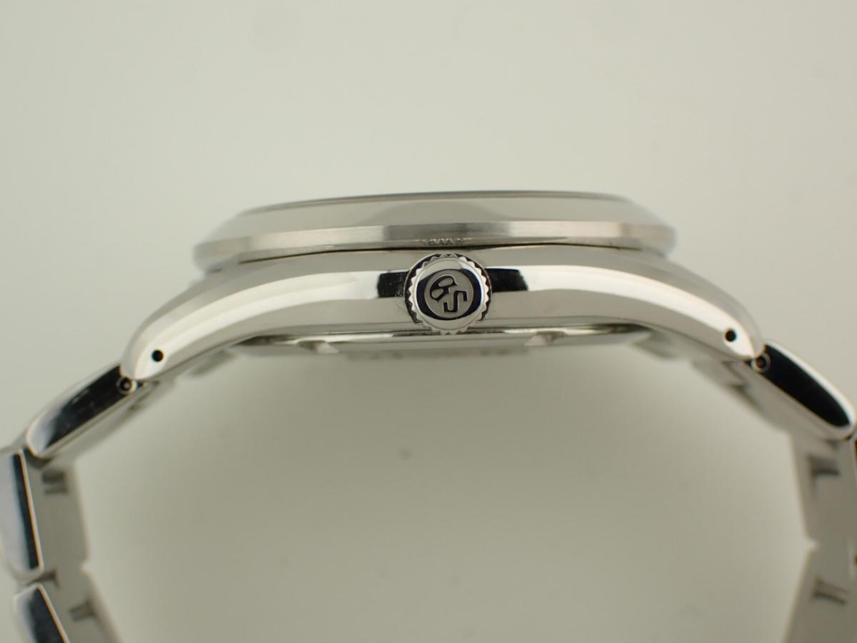 グランドセイコー 9Fクォーツ SBGN007 リューズ横