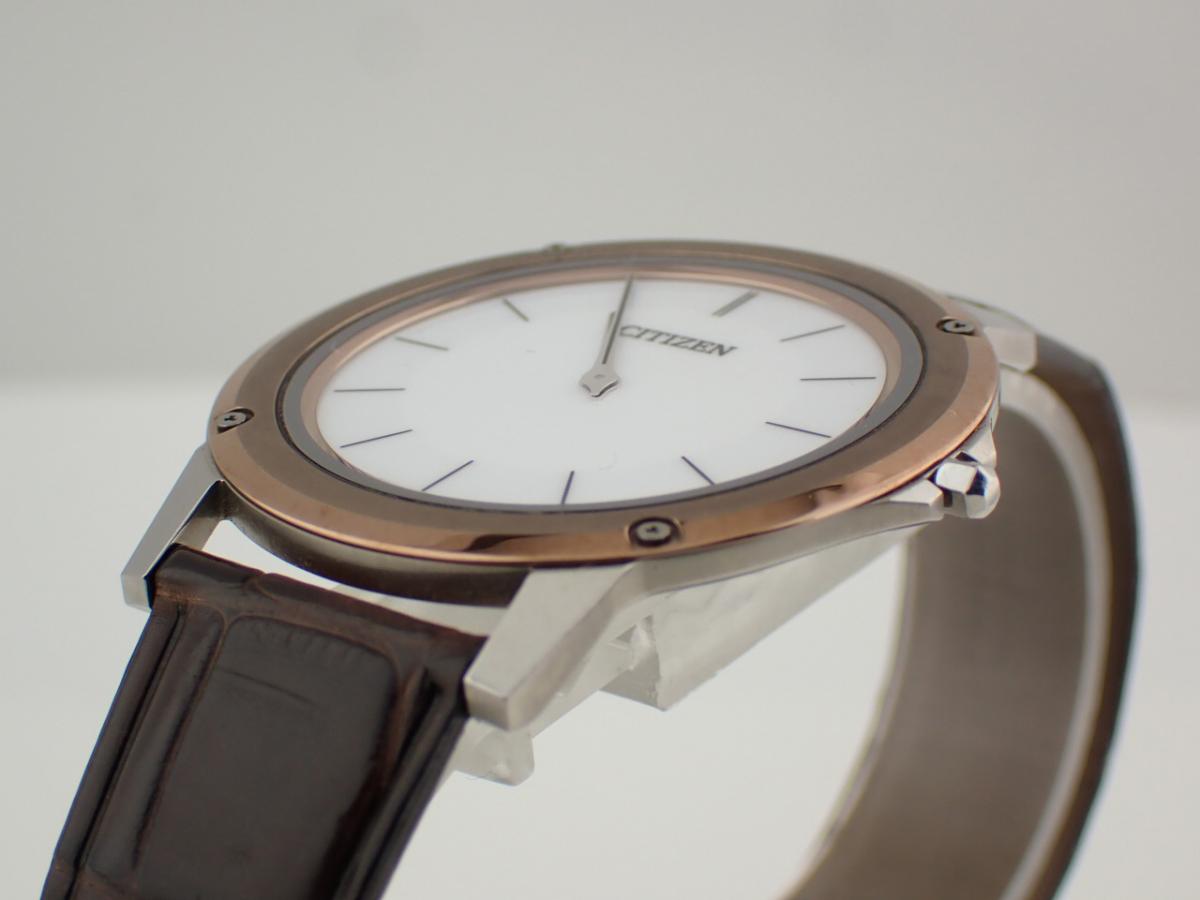 シチズン エコドライブワン AR5026-05A ベゼル