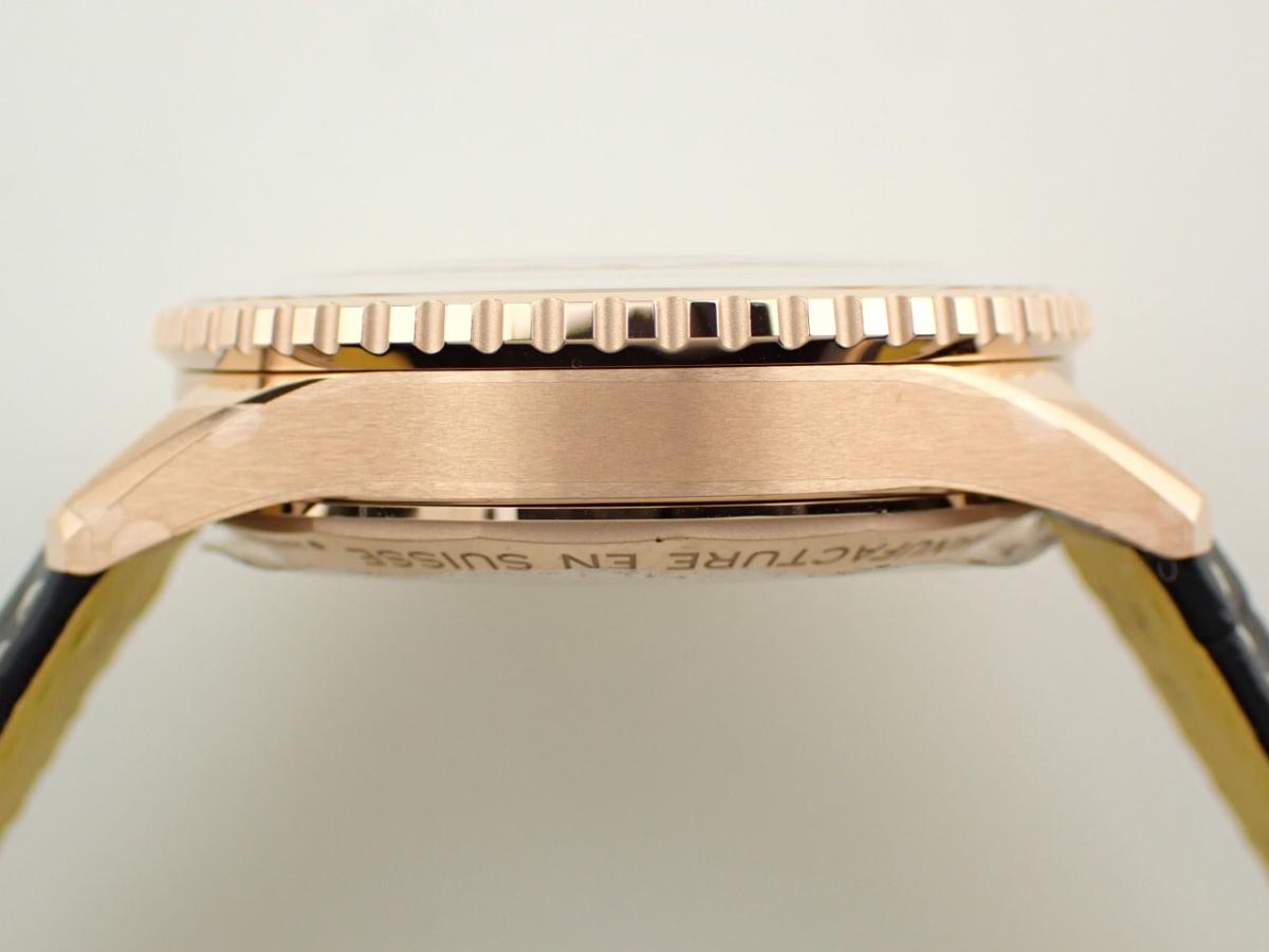 ブライトリング ナビタイマー RB0138211B1P1 横