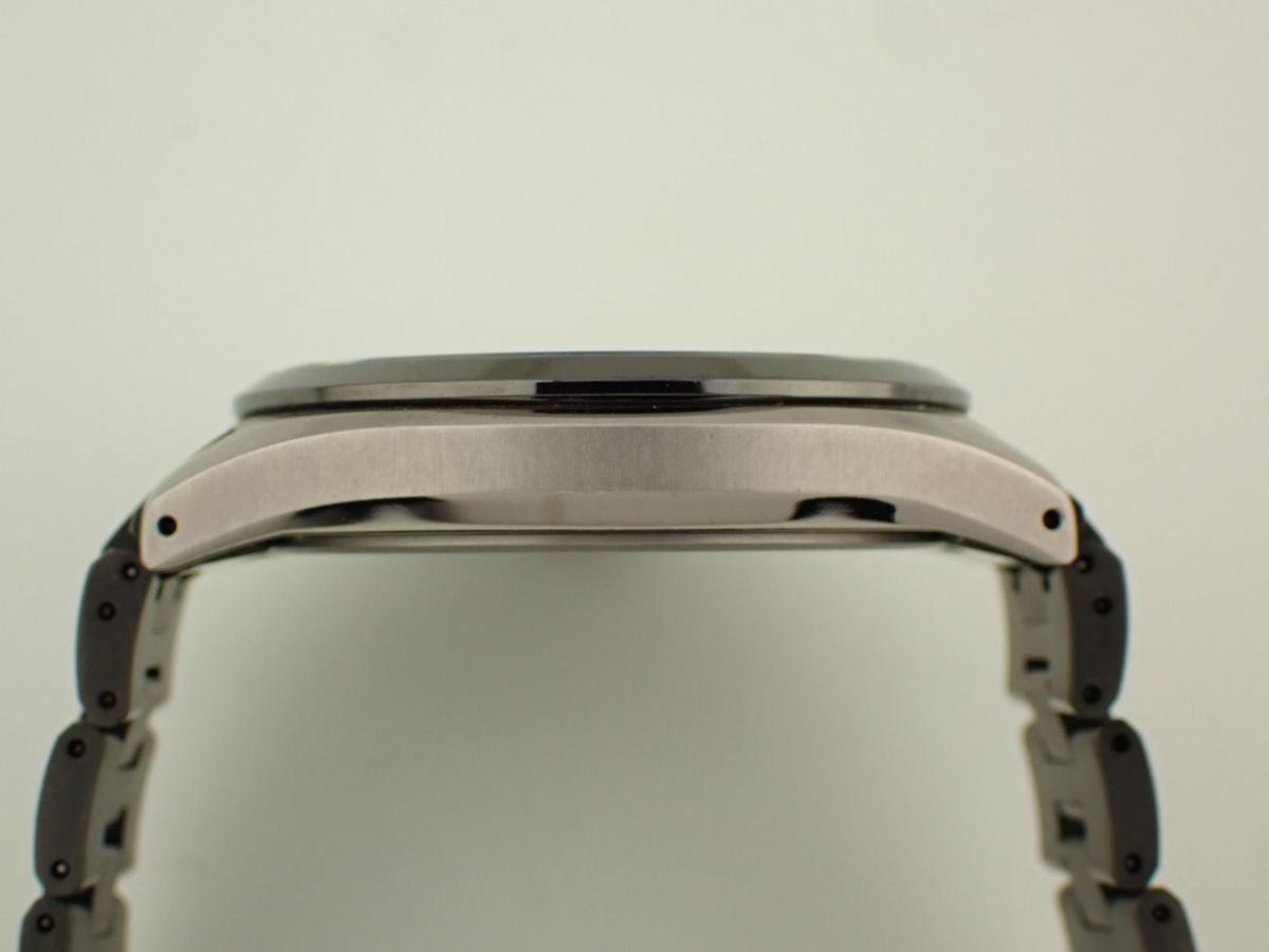 シチズン アテッサ AT8044-72L 横