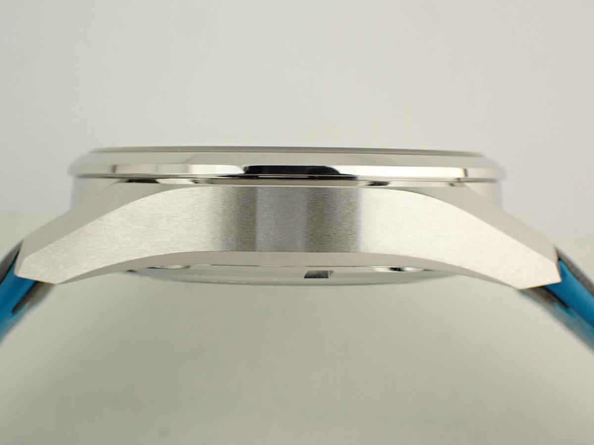 タグホイヤー カレラ WDA2110.FC6614 横