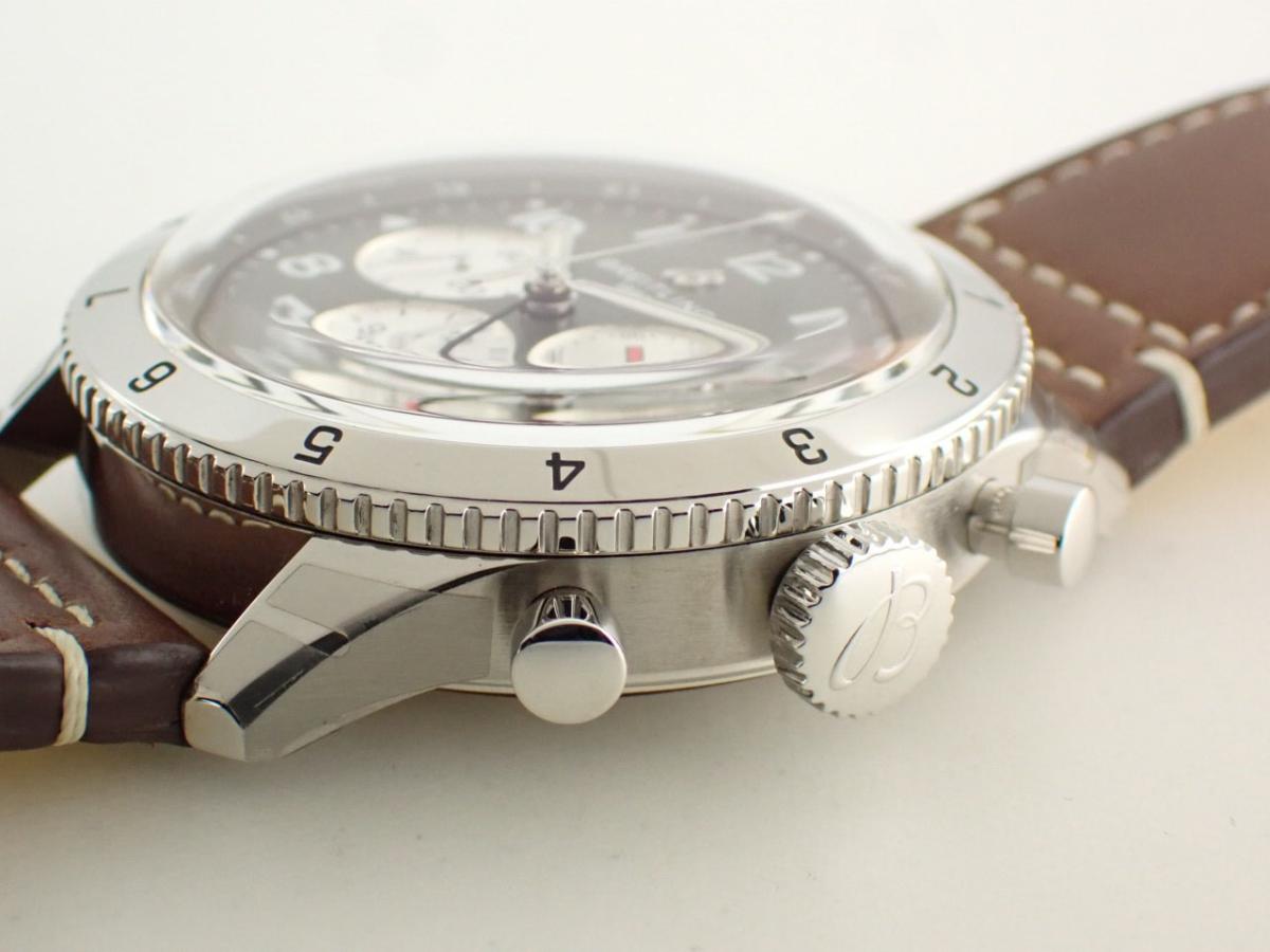 ブライトリング クラシックアヴィ AB04452A1L1X1 ベゼル