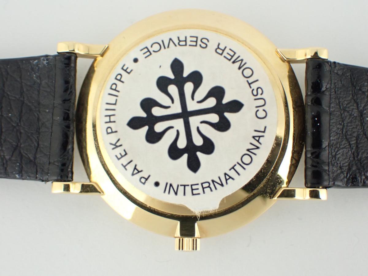 パテックフィリップ カラトラバ 3919J 裏ぶた