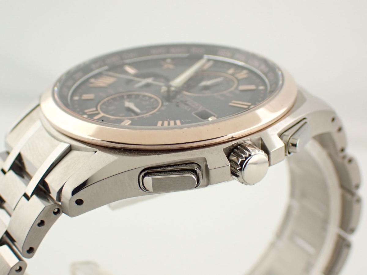 シチズン アテッサ AT8254-61E ベゼル