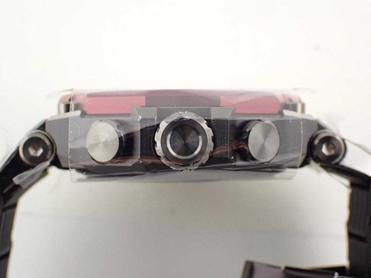 カシオ G-SHOCK MTG-B2000BD-1A4JF リューズ横