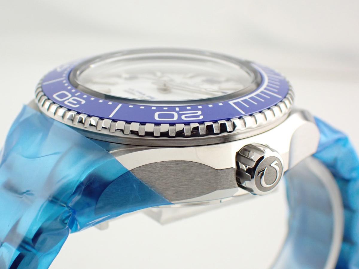 オメガ シーマスタープラネットオーシャン 215.30.46.21.04.001 ベゼル