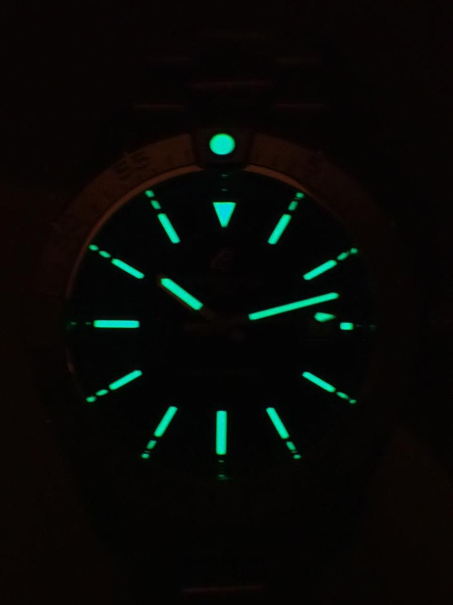 ブライトリング アベンジャー A17328101B1A1 夜光他