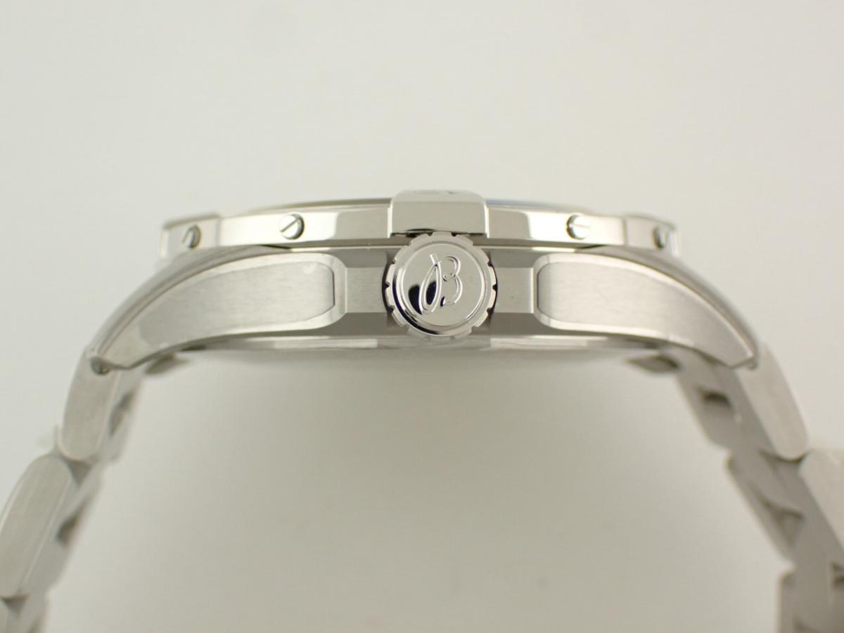 ブライトリング アベンジャー A17328101B1A1 リューズ横