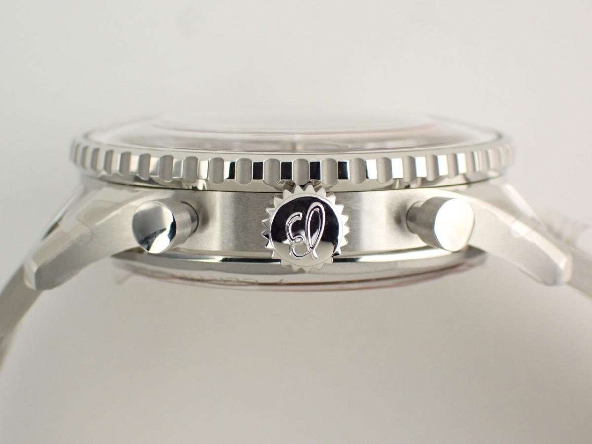 ブライトリング ナビタイマー AB0139241C1A1 リューズ横