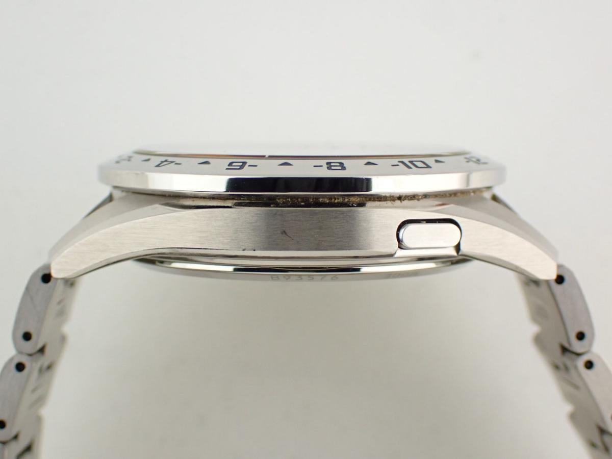 カシオ オシアナス OCW-T3000-2AJF 横