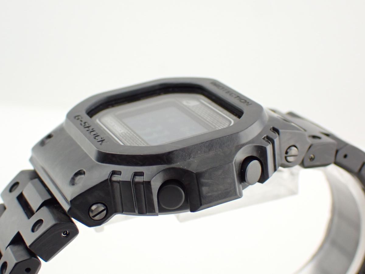 カシオ G-SHOCK GCW-B5000UN-1JR ベゼル