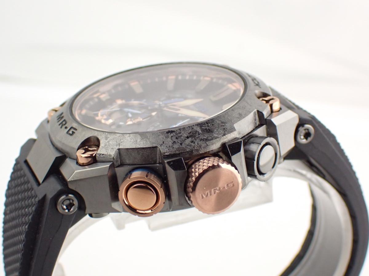 カシオ G-SHOCK MRG-B2000R-1AJR ベゼル