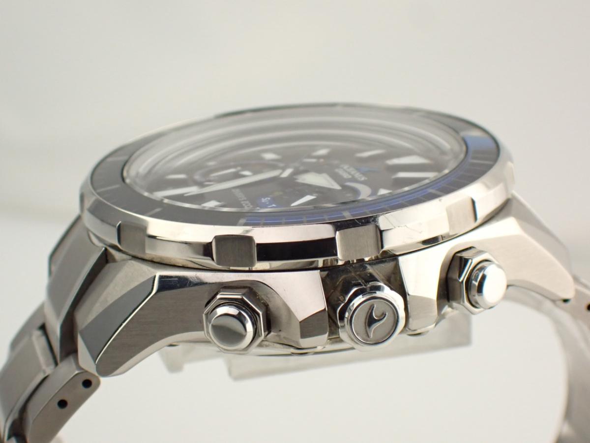 カシオ オシアナス OCW-P2000-1AJF ベゼル
