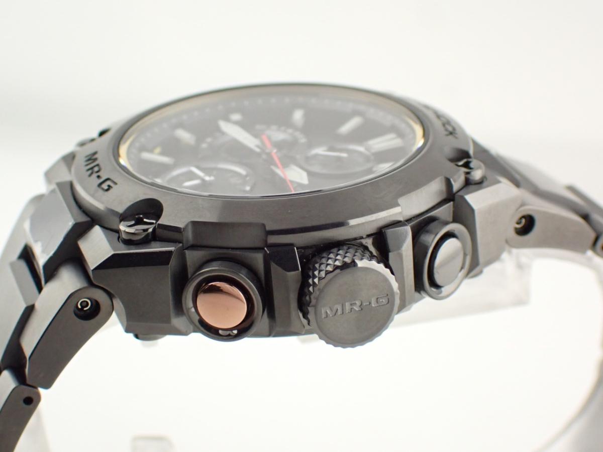 カシオ G-SHOCK MRG-B1000B-1AJR ベゼル