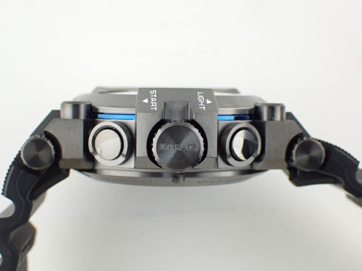 カシオ G-SHOCK MRG-BF1000R-1AJR リューズ横