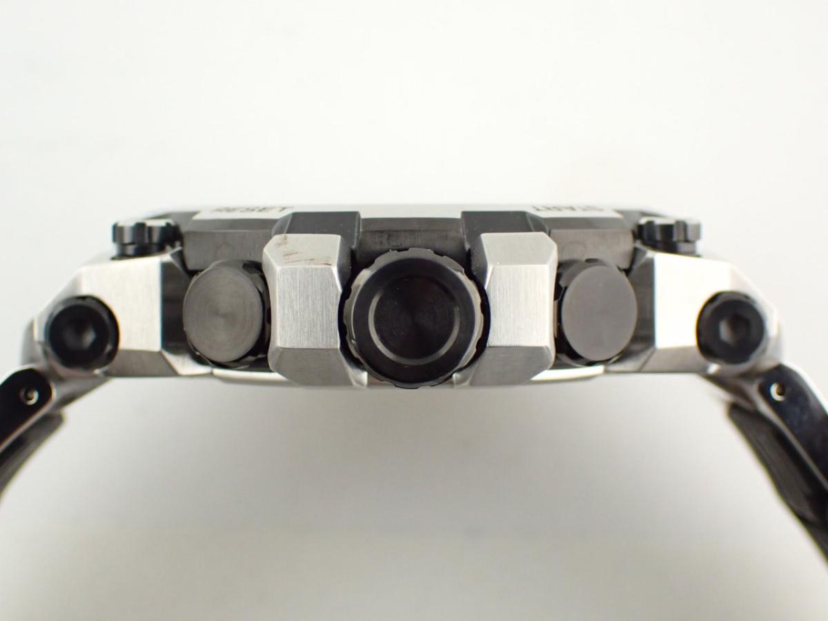 カシオ G-SHOCK MTG-B3000D-1AJF リューズ横