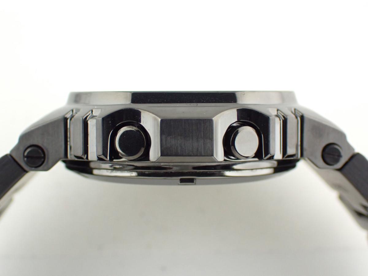 カシオ G-SHOCK GMW-B5000GD-1JF リューズ横
