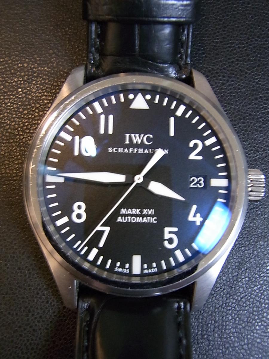 IWC パイロットウォッチ IW325501 ブラックアラビア文字盤　日付表示 マーク16 マークXVI ブラックレザーストラップ(中古品)高価買取事例