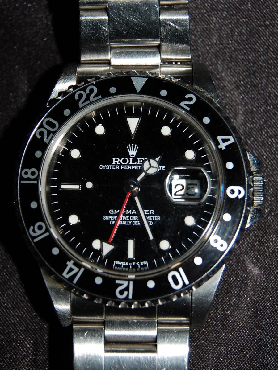 ロレックス GMTマスター1 16700 ブラックトリチウム文字盤　デイト表示　GMT針 シリアルW番 ブラックベゼル GMT(中古)高価買取事例