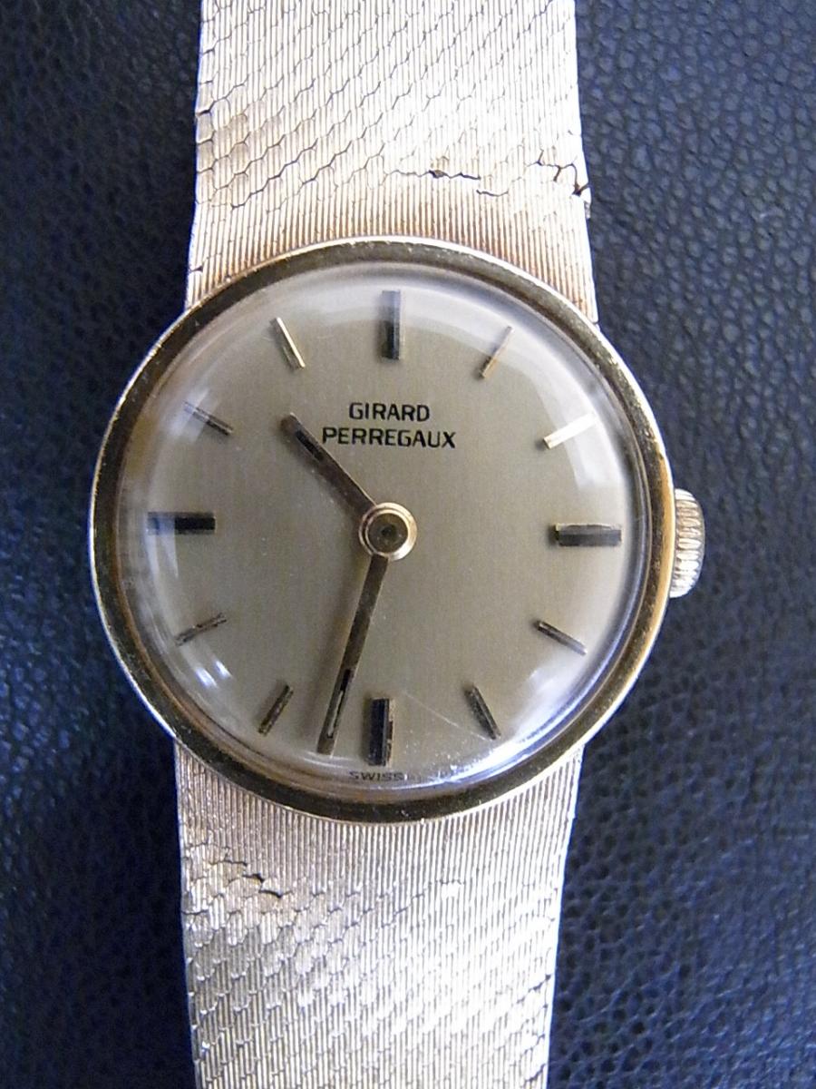 ジラールペルゴ アンティーク 手巻き シルバーバーインデックス 時計 アンティーク腕時計、手巻き、(ベルト部分に経年劣化がみられる中古)高価買取事例