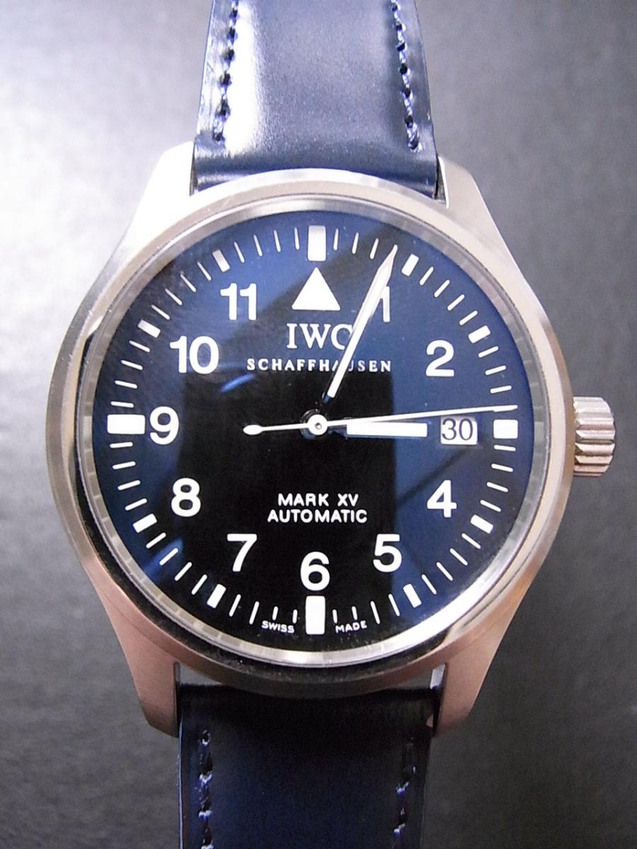 IWC パイロットウォッチ IW325301 ブラックアラビア文字盤　日付表示 マーク15 ブラックレザーストラップ(中古)高価買取事例