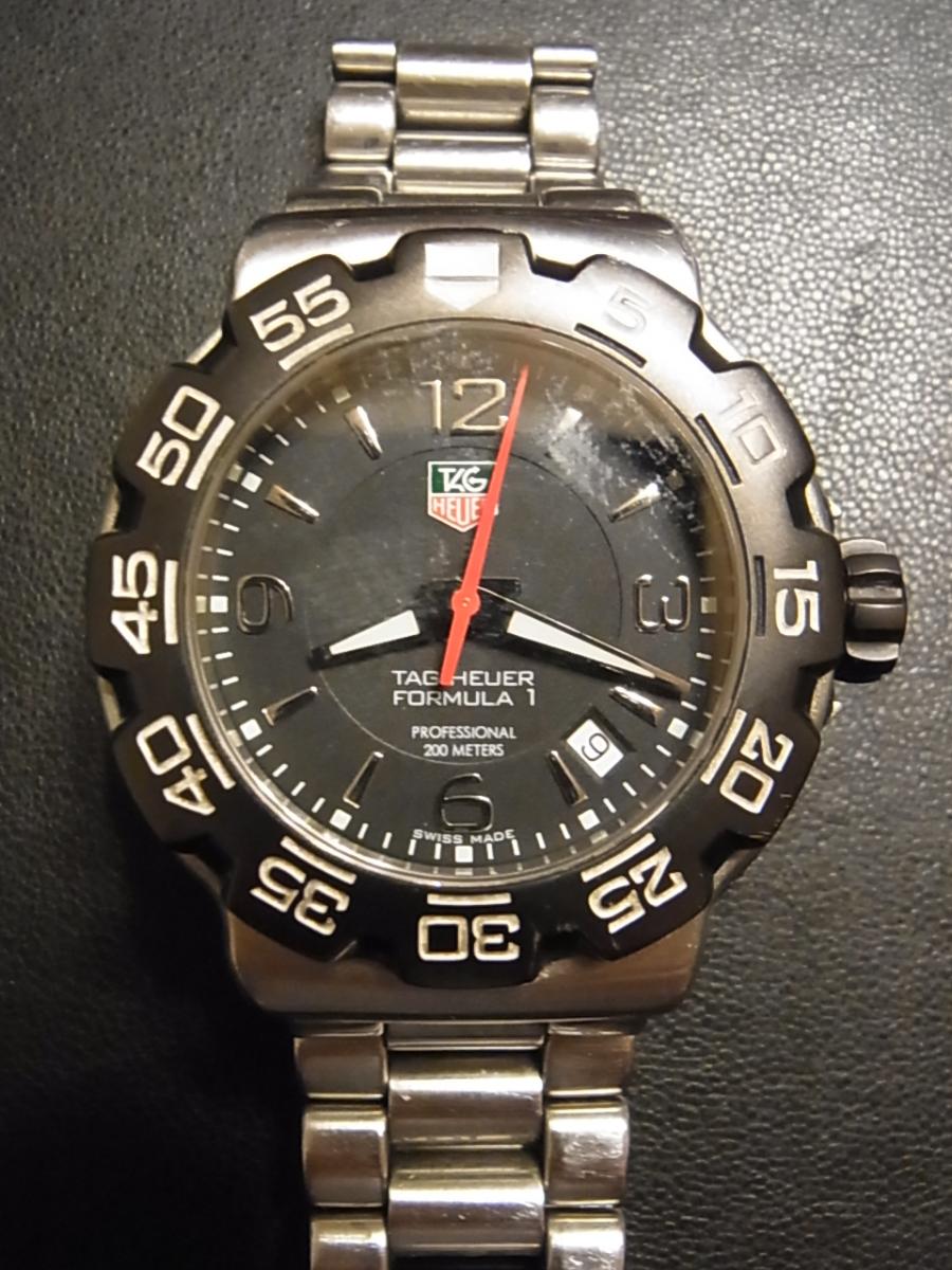 タグホイヤー フォーミュラ1 WAC1110.BA0850 プロフェッショナル クオーツ式腕時計、回転ベゼル、(中古)高価買取事例