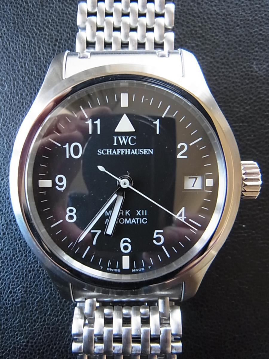 IWC パイロットウォッチ IW324102 ブラックアラビア文字盤　日付表示 マーク12（3241-002） 36mm SSベルト　生産終了モデル(中古)高価買取事例