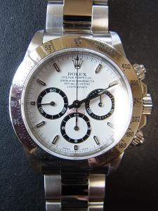 ロレックス デイトナ 16520 状態の良い中古品 箱、保証書すべてあり