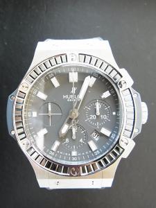 ウブロ ビッグバン 301_ST_5020_GR_1912 新品同様のコンディション 箱、保証書付き（ウブロ正規店ギャランティー）